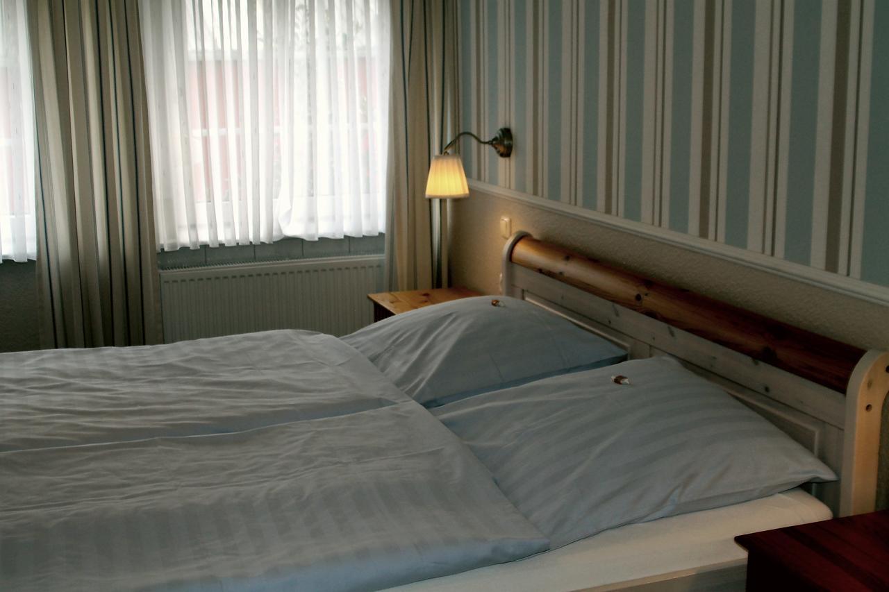 Karstens Gasthof Nordhastedt ภายนอก รูปภาพ