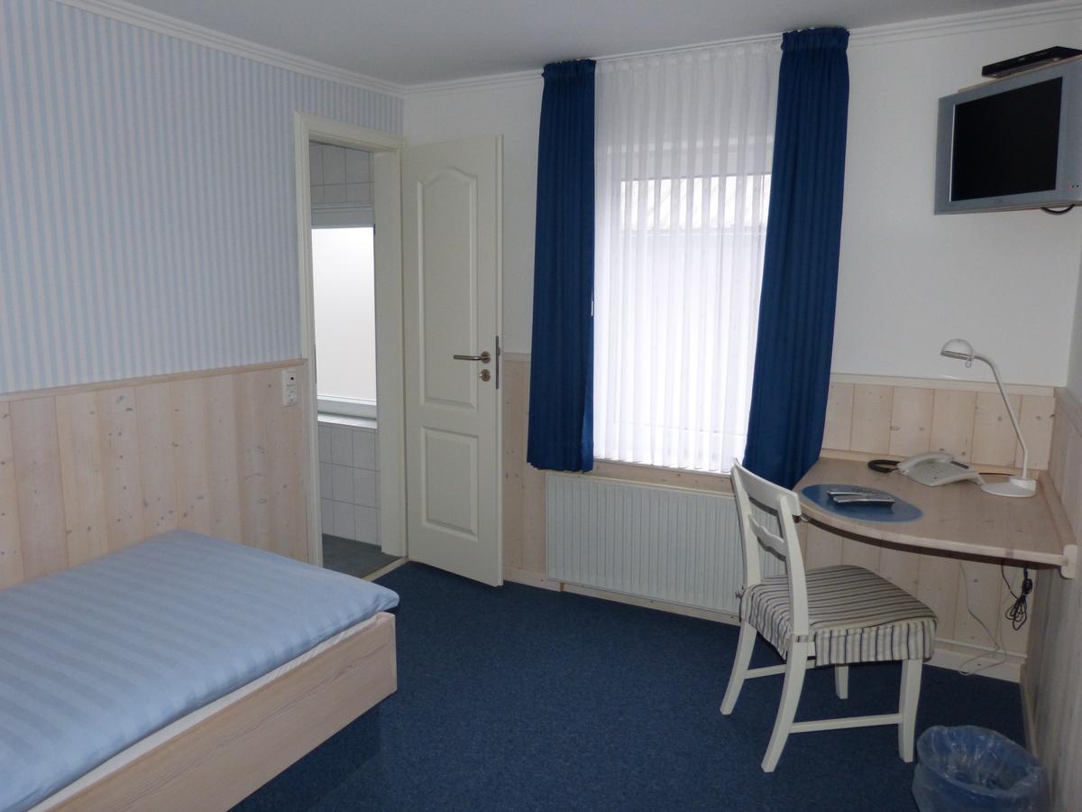 Karstens Gasthof Nordhastedt ภายนอก รูปภาพ